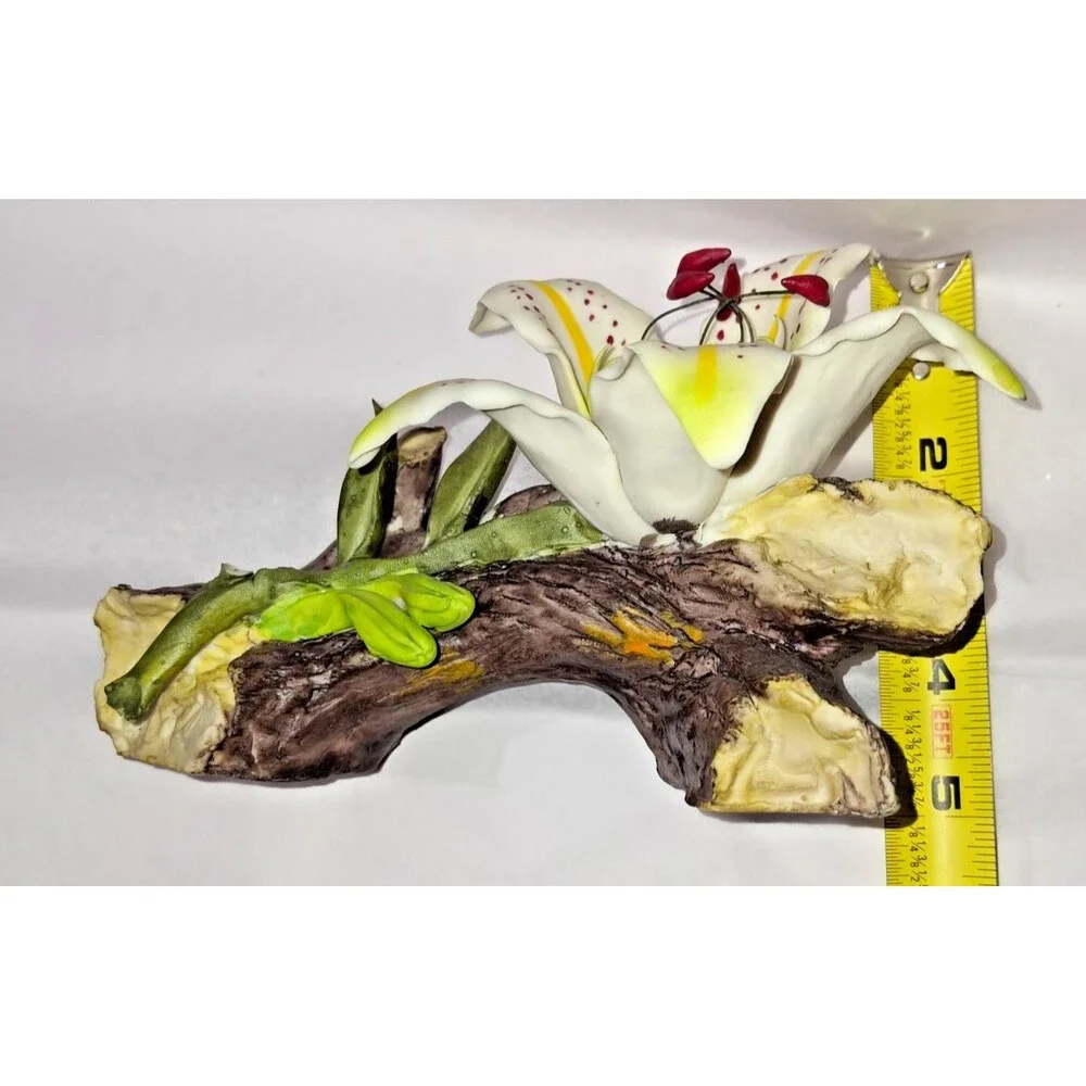 VTG Rare Tiger Lily Branch Cream Yellow Green Italy Porcelain Has Damage